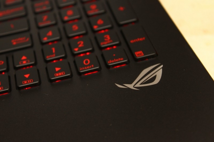 被邪惡之眼毒到的ASUS G56JK開箱小記