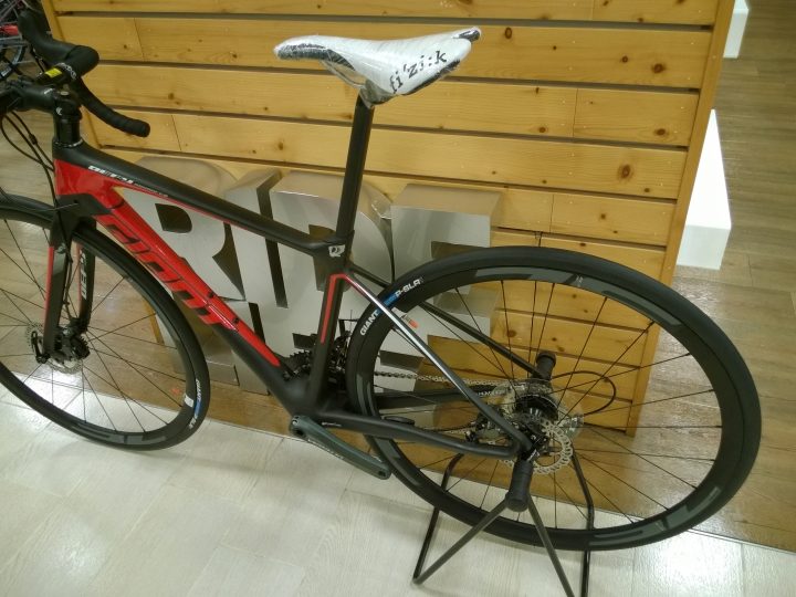 2015 Defy Adv Pro1 低調的紅寶石 開箱分享