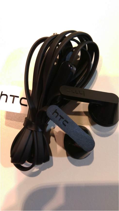 星仔送的htc610開箱文-圖多傷眼莫怪