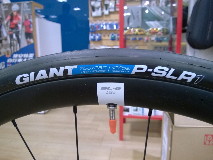 2015 Defy Adv Pro1 低調的紅寶石 開箱分享
