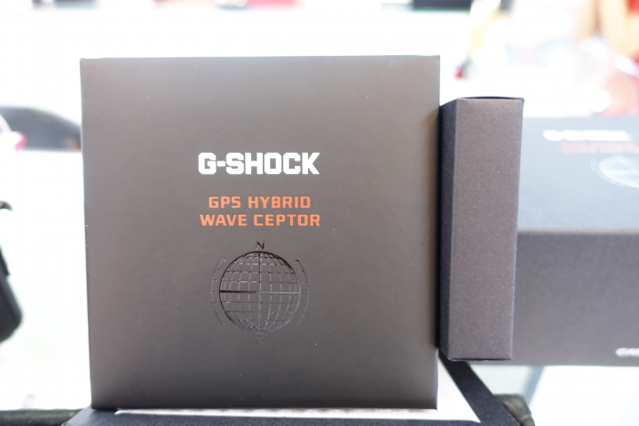 CASIO 混合電波時計腕錶 GPW-1000-1A 開箱.........