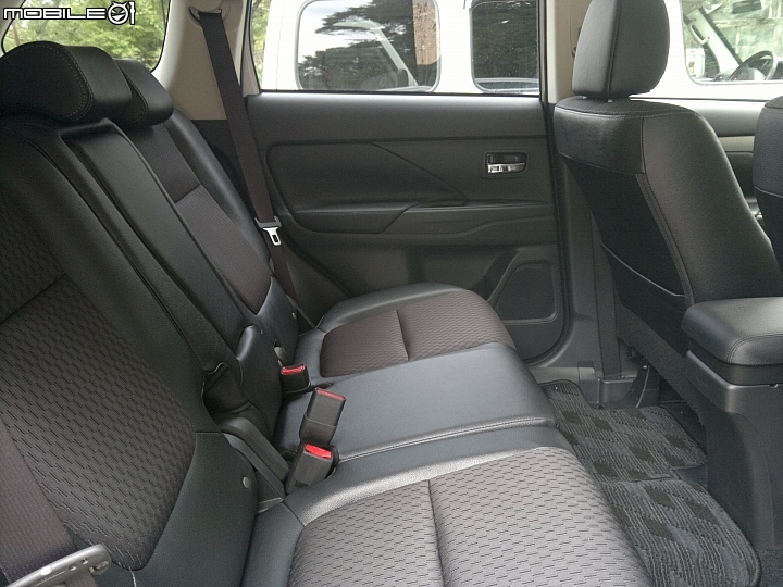 2014日本MITSUBISHI Outlander PHEV試車報告