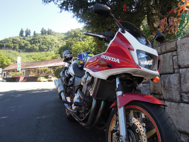 中年男子CB1300SB的成長進化之路