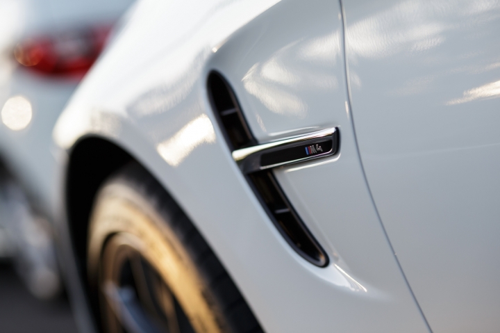 FUN CAR F82 BMW M4 開箱文 之 “ 鏽” “修” “羞"