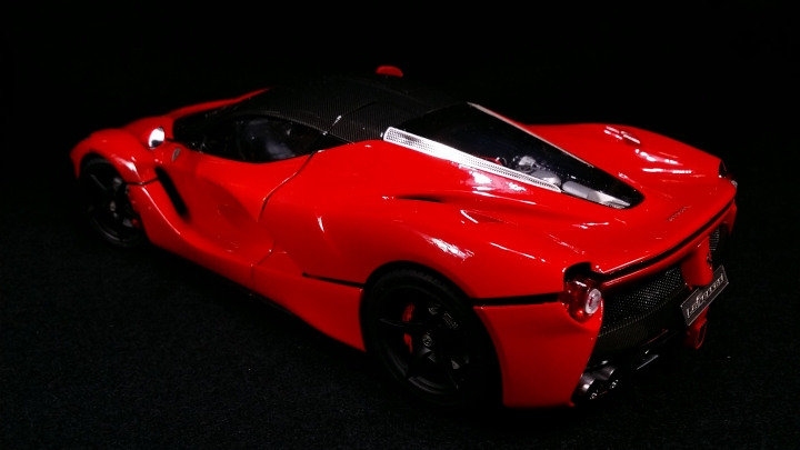 ﹝作品分享﹞TAMIYA 1/24 LA Ferrari