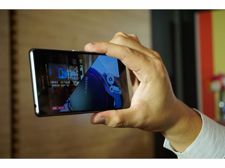 『超凡品味 旗艦雙機! SONY Xperia Z3 、Z3 Compact 』