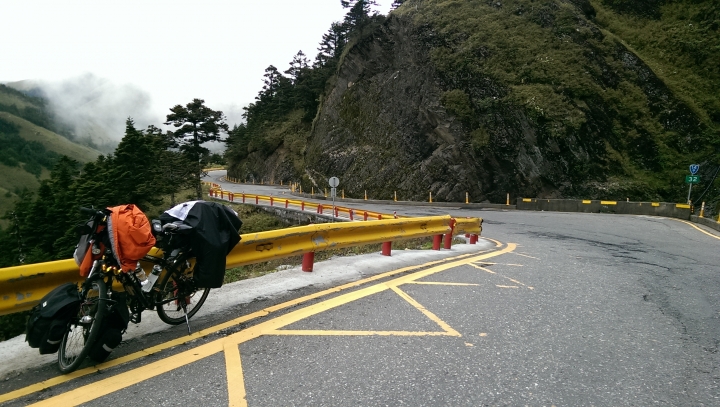 心驚驚的單人漫遊 -- 東進武嶺(新城->台中)