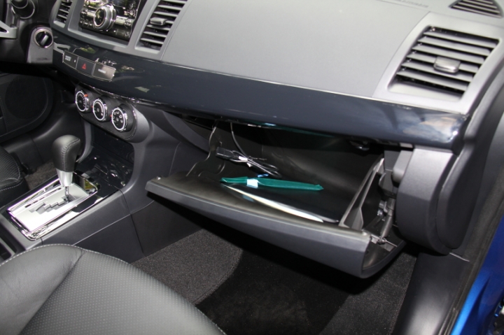 Mitsubishi 2015年Lancer Sportback、 Pajero...新車發表會