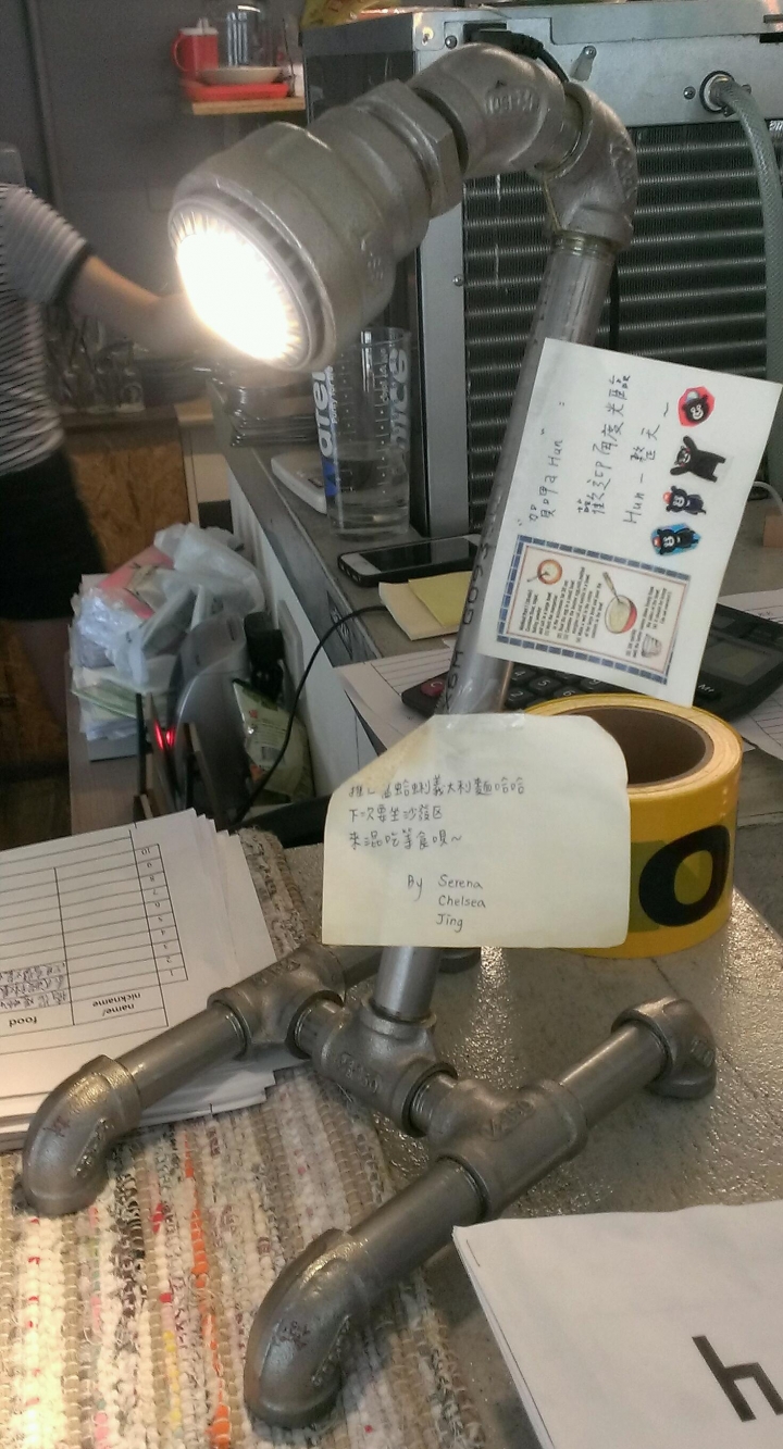 【食記】 HUN混.台中一中街輕食–現代工業復古 風 in 學院區