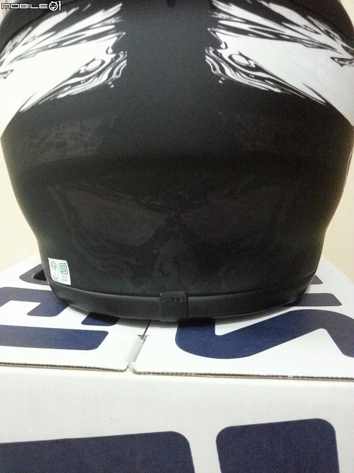 【開箱】SHOEI Z7 SEELE