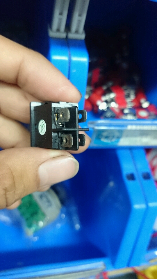 VJR想自改USB充電孔