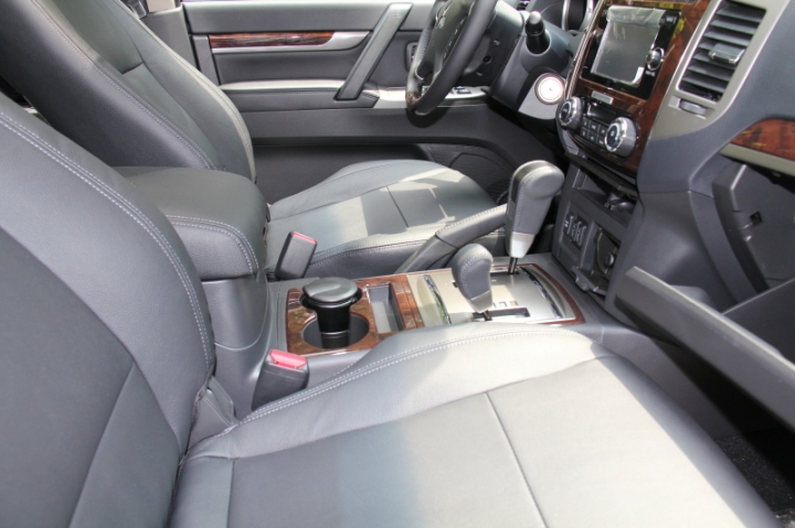 Mitsubishi 2015年Lancer Sportback、 Pajero...新車發表會