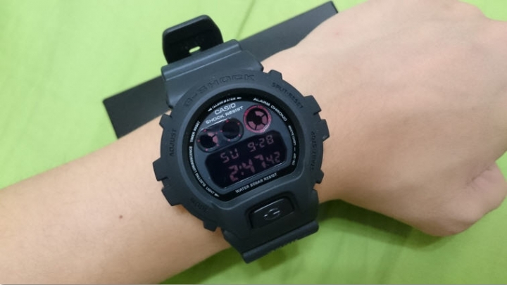 G-SHOCK DW-6900MS-1(赤眼圓款)