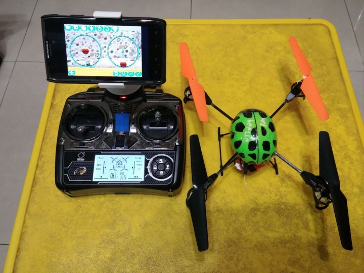 DIY 超平價 FPV 樂趣機 - V222 Wifi version