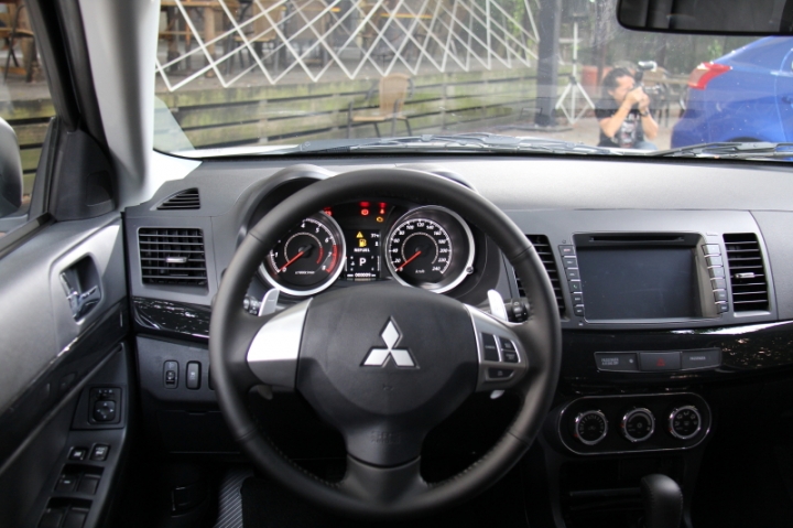 Mitsubishi 2015年Lancer Sportback、 Pajero...新車發表會