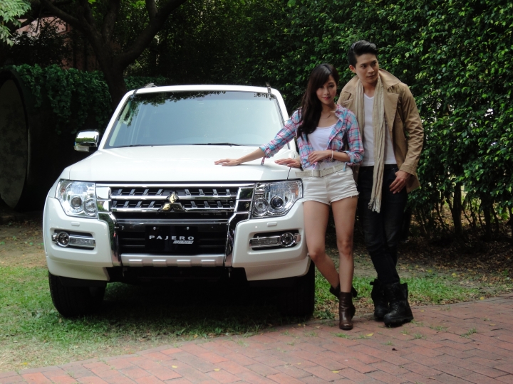 賞車>2015 PAJERO 搶先亮相