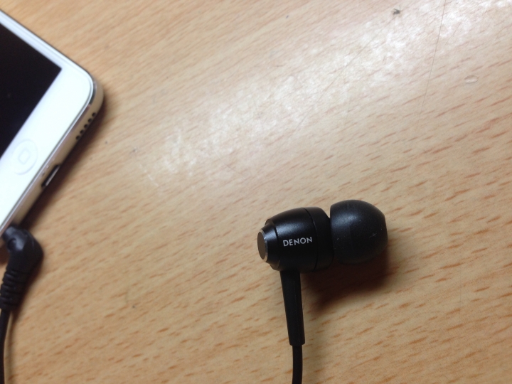 Denon C560R之開箱 ~蘋果系列訊源首選耳道~