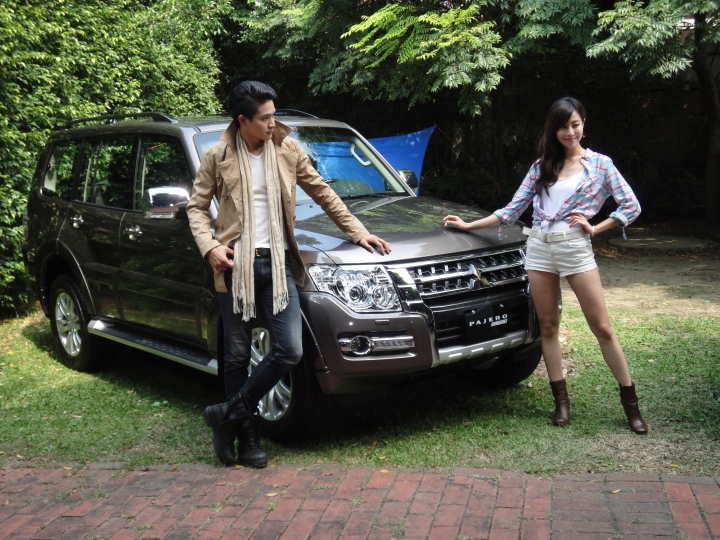 賞車>2015 PAJERO 搶先亮相