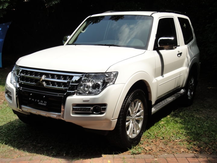賞車>2015 PAJERO 搶先亮相
