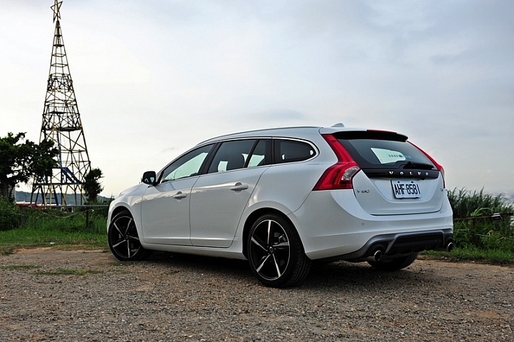《VOLVO仲夏輕鬆遊》熱血旅行車精神 V60 T5 R-Design