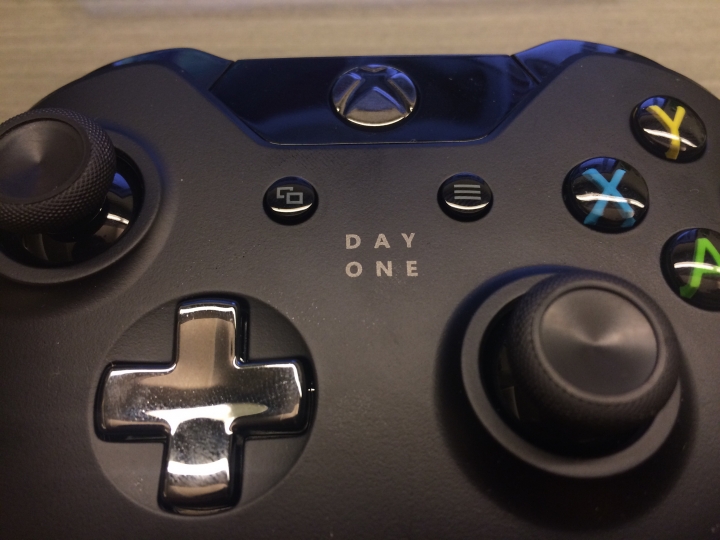 買到疑似大陸版的XBOX ONE典藏版