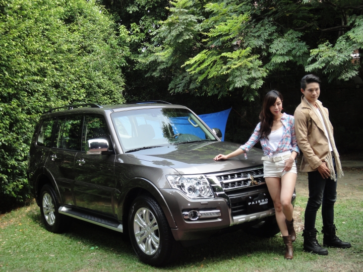 賞車>2015 PAJERO 搶先亮相