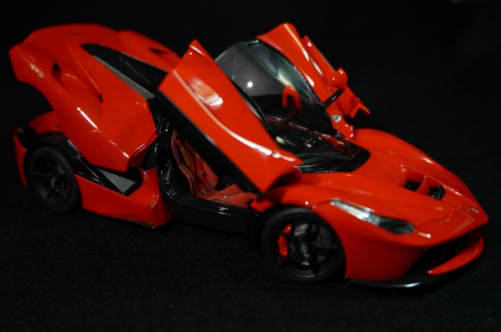﹝作品分享﹞TAMIYA 1/24 LA Ferrari