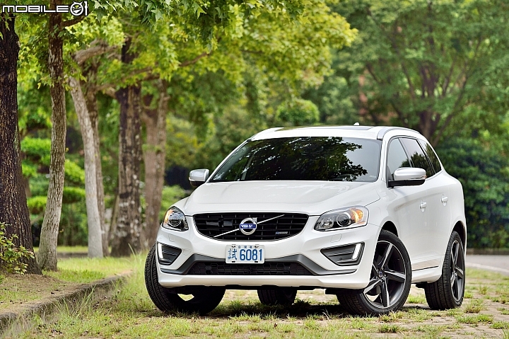 展現運動休旅特質 Volvo XC60 T5 R-Design 2014