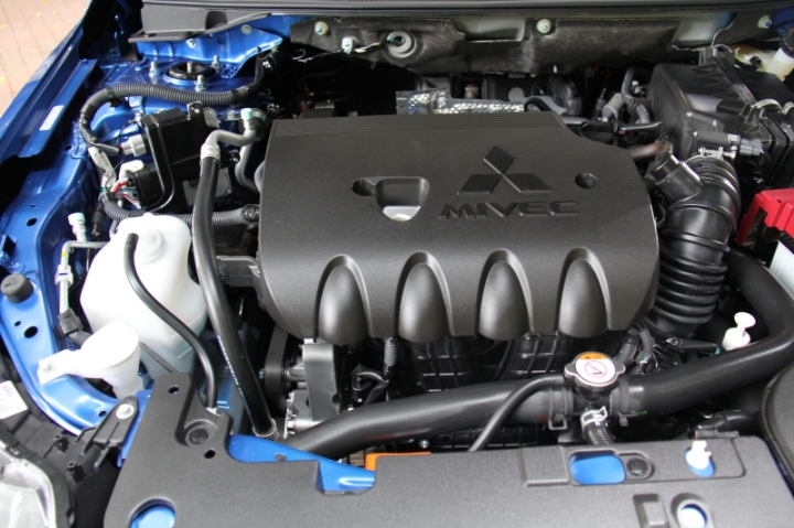 Mitsubishi 2015年Lancer Sportback、 Pajero...新車發表會