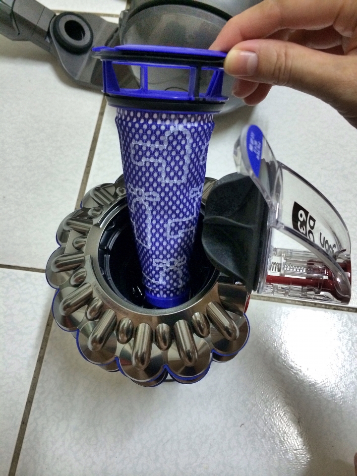 Dyson DC63銀藍款不專業開箱