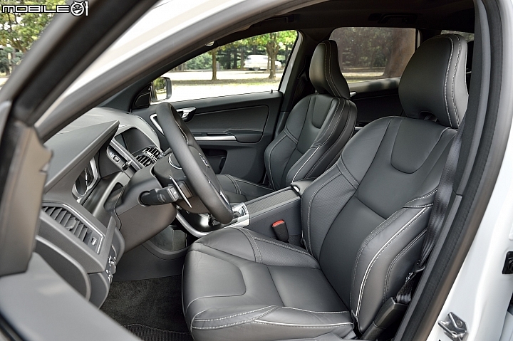 展現運動休旅特質 Volvo XC60 T5 R-Design 2014