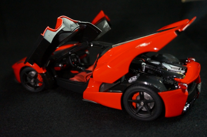 ﹝作品分享﹞TAMIYA 1/24 LA Ferrari