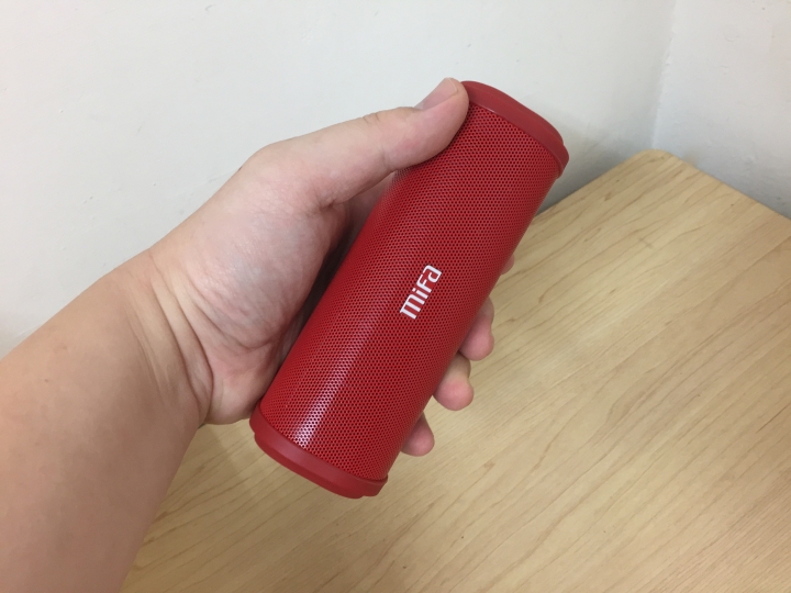 爆肝開箱--美國mifa F5藍牙喇叭 (適合自行車登山健行露營用)