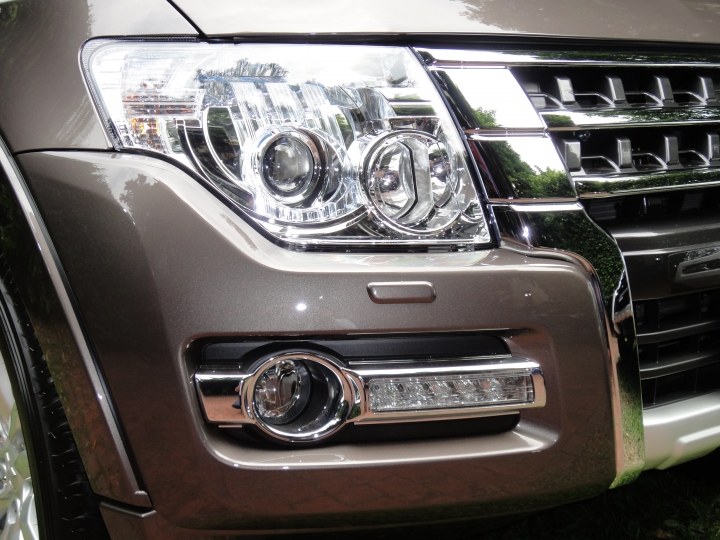 賞車>2015 PAJERO 搶先亮相