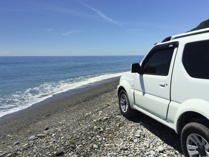依舊經典小吉普 SUZUKI JIMNY 海蝕洞 開箱