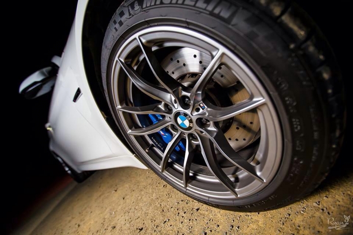 FUN CAR F82 BMW M4 開箱文 之 “ 鏽” “修” “羞"