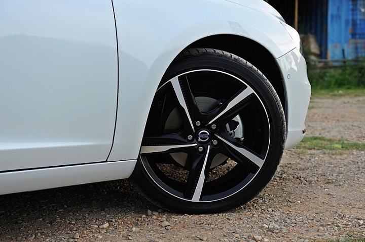 《VOLVO仲夏輕鬆遊》熱血旅行車精神 V60 T5 R-Design