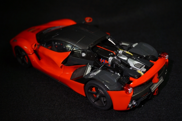 ﹝作品分享﹞TAMIYA 1/24 LA Ferrari
