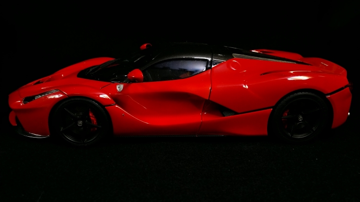 ﹝作品分享﹞TAMIYA 1/24 LA Ferrari