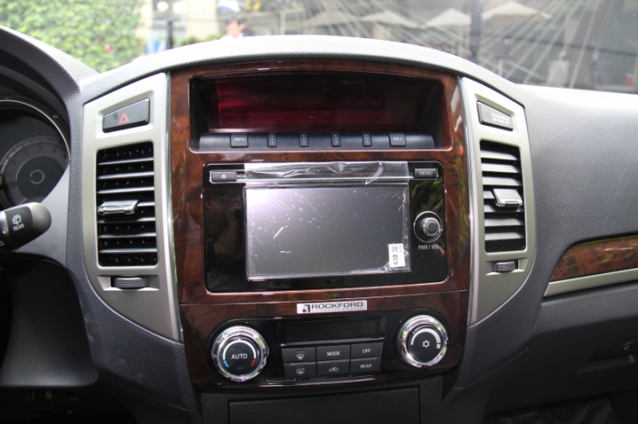 Mitsubishi 2015年Lancer Sportback、 Pajero...新車發表會