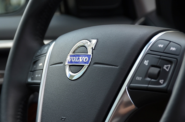 《VOLVO仲夏輕鬆遊》試駕XC60 T5 ,好設計是生活的一部份!