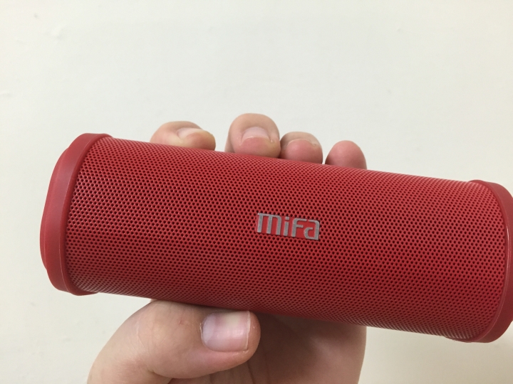 爆肝開箱--美國mifa F5藍牙喇叭 (適合自行車登山健行露營用)