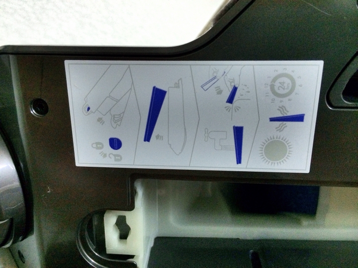 Dyson DC63銀藍款不專業開箱
