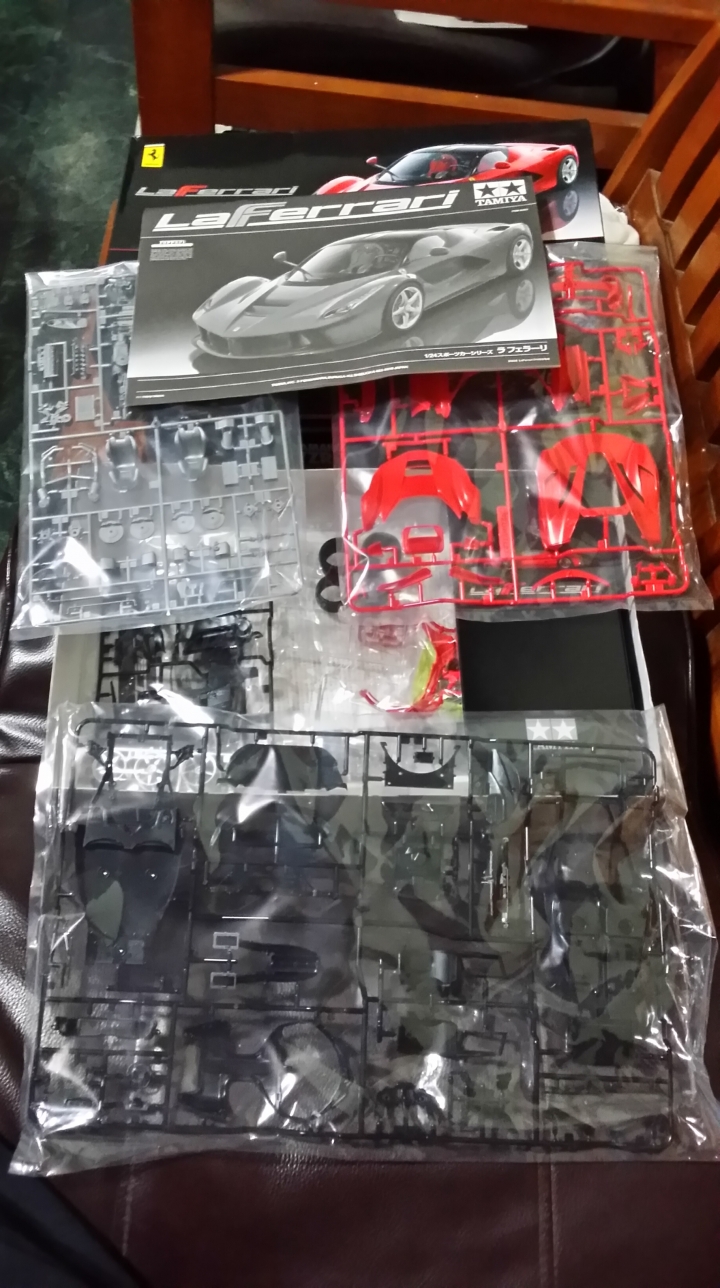 ﹝作品分享﹞TAMIYA 1/24 LA Ferrari