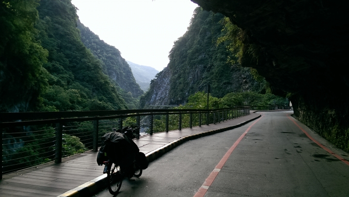 心驚驚的單人漫遊 -- 東進武嶺(新城->台中)