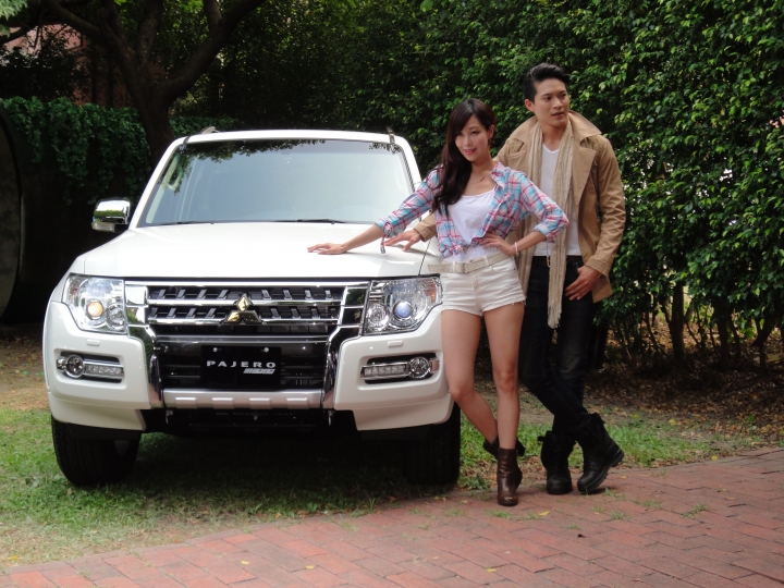 賞車>2015 PAJERO 搶先亮相