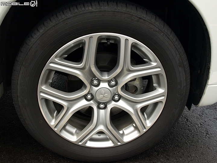2014日本MITSUBISHI Outlander PHEV試車報告