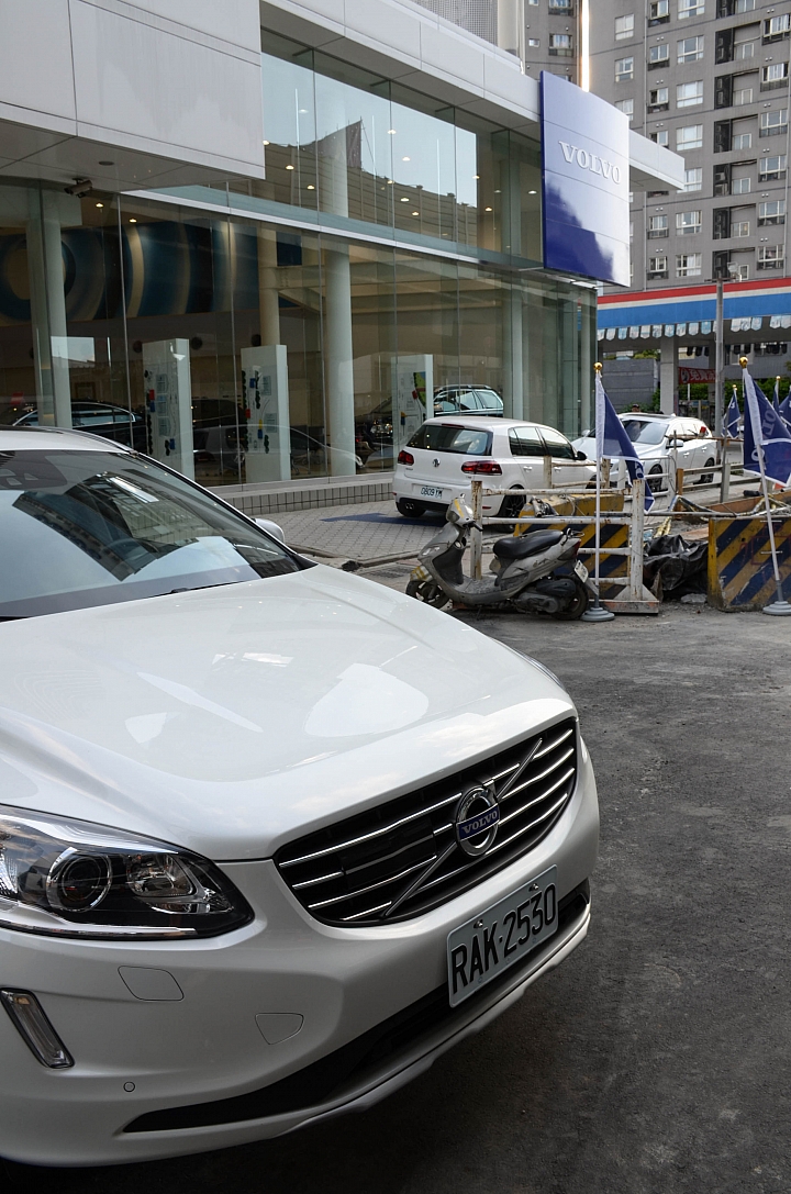 《VOLVO仲夏輕鬆遊》試駕XC60 T5 ,好設計是生活的一部份!