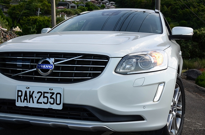 《VOLVO仲夏輕鬆遊》試駕XC60 T5 ,好設計是生活的一部份!
