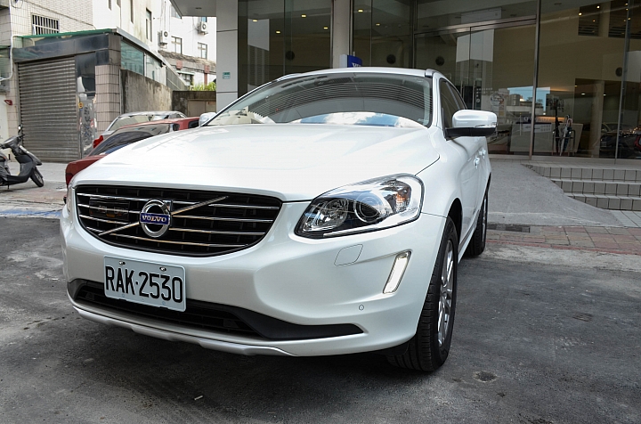 《VOLVO仲夏輕鬆遊》試駕XC60 T5 ,好設計是生活的一部份!